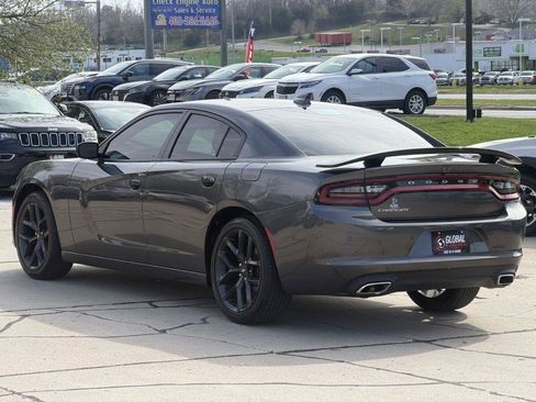 Used 2023 Dodge Charger SXT w/ Blacktop Package image 4