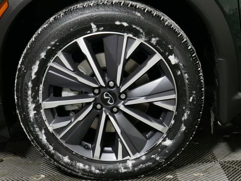 New 2026 INFINITI QX60 Luxe image 9