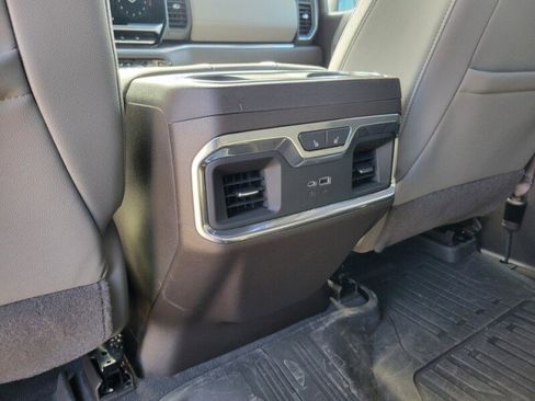 Certified 2022 GMC Sierra 1500 SLT image 30