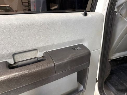 Used 2016 Ford F350 XL w/ Power Equipment Group image 38