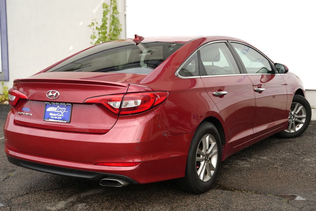 Used 2017 Hyundai Sonata SE FWD image 3