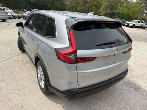 Used 2025 Honda CR-V LX image 8