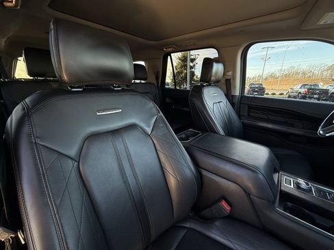 Used 2019 Ford Expedition Max Platinum image 30