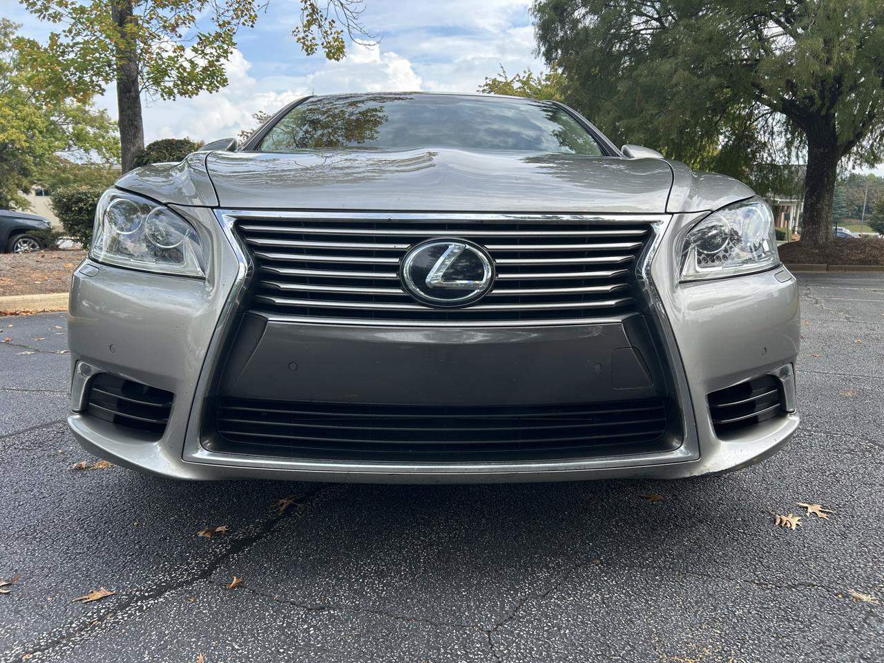 Used 2017 Lexus LS 460 w/ Comfort Package RWD image 9