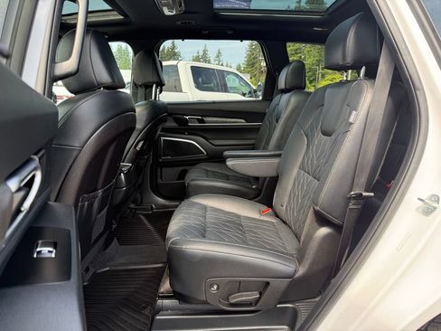 Used 2024 Kia Telluride SX X-Pro AWD/4WD image 11