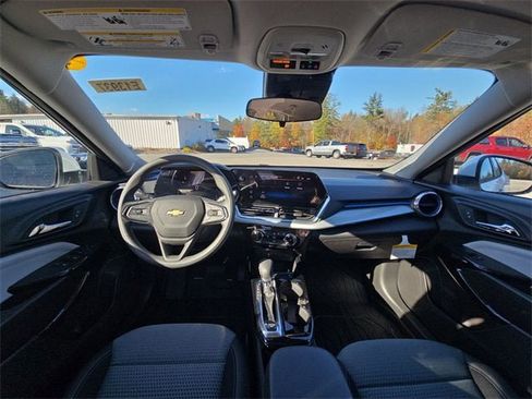 New 2026 Chevrolet Trax LT image 20