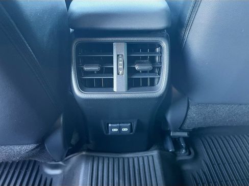 Used 2022 Lexus UX 200 FWD image 23