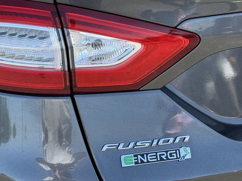 Used 2015 Ford Fusion Energi Titanium w/ Driver Assist Package FWD image 23