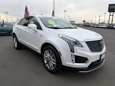 Used 2022 Cadillac XT5 Premium Luxury w/ LPO, Radiant Package image 5