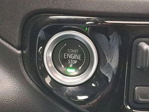 Used 2023 Chevrolet Silverado 1500 LTZ w/ LTZ Premium Package image 16