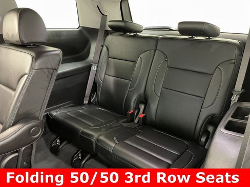 Used 2023 GMC Acadia SLT w/ Preferred Package image 15