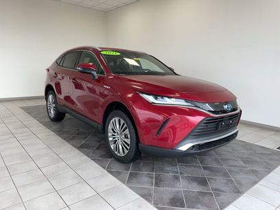 Used 2021 Toyota Venza XLE w/ Softex Package