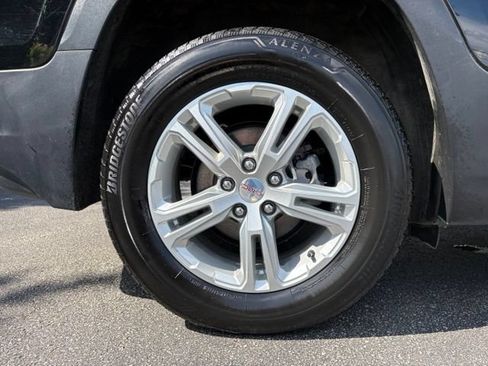Used 2024 GMC Terrain SLE w/ Driver Convenience Package AWD/4WD image 16