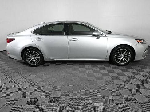 Used 2017 Lexus ES 350 image 24
