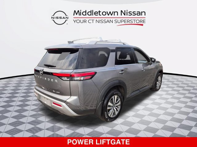 Used 2023 Nissan Pathfinder SL AWD/4WD image 3