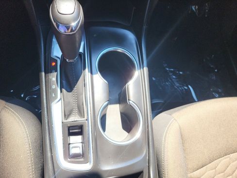 Used 2019 Chevrolet Equinox LT FWD image 34