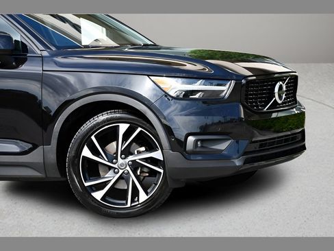 Used 2021 Volvo XC40 T5 R-Design w/ Advanced Package AWD/4WD image 10