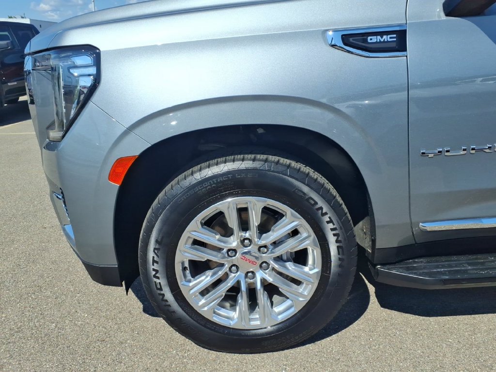 Used 2023 GMC Yukon SLT AWD/4WD image 25