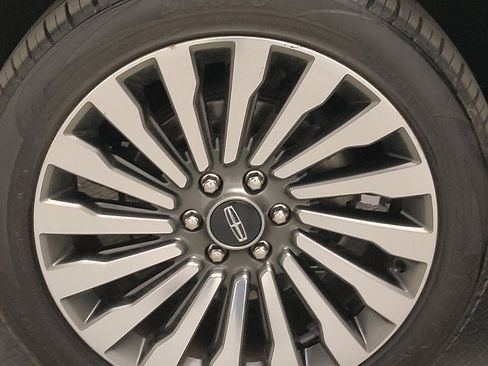 Used 2019 Lincoln Navigator L Reserve w/ Cargo Package image 31