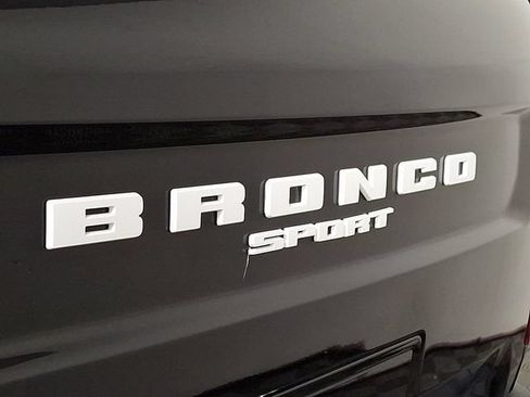 Used 2022 Ford Bronco Sport Outer Banks w/ Tech Package AWD/4WD image 31