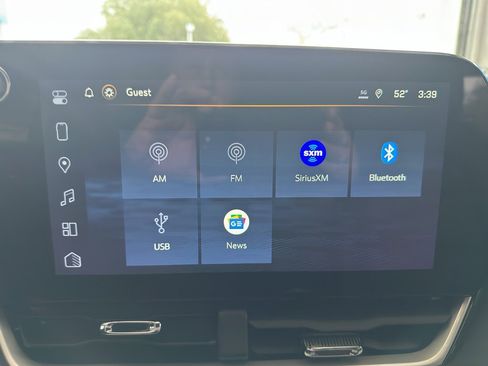 New 2026 Chevrolet Equinox LT w/ Convenience Package II image 31