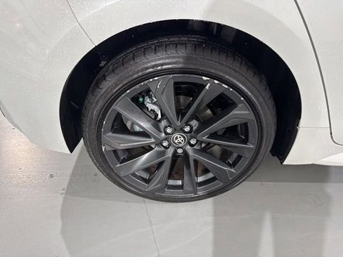 Used 2025 Toyota Corolla XSE FWD image 13