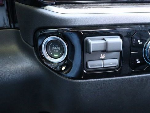 New 2026 GMC Sierra 1500 Elevation image 21