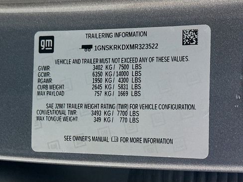 Used 2021 Chevrolet Tahoe RST w/ Luxury Package image 32