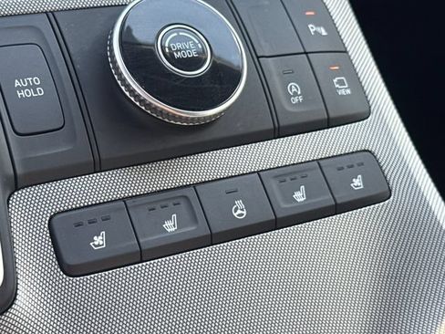 Used 2022 Hyundai Palisade Limited w/ Winter Package FWD image 28