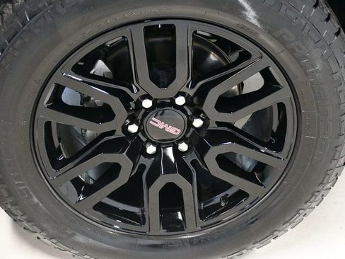 Used 2022 GMC Sierra 1500 Elevation image 24