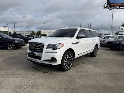 Used 2022 Lincoln Navigator L Black Label AWD/4WD image 1
