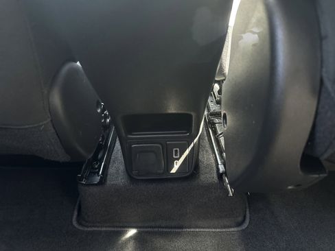 Used 2022 Chevrolet TrailBlazer LT w/ Convenience Package image 9