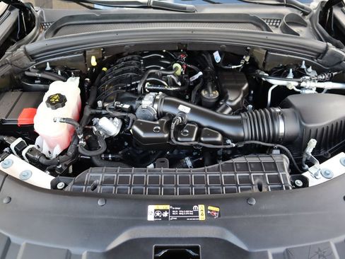 Used 2023 Jeep Grand Cherokee L Limited image 29