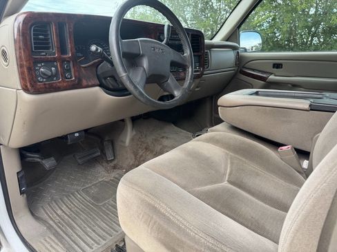 Used 2004 GMC Sierra 1500 SLE w/ Light Duty Power Package RWD image 10