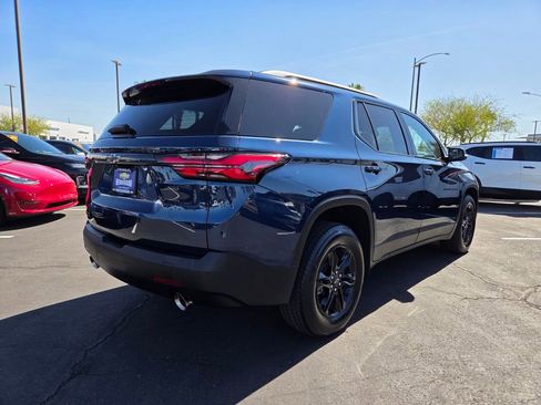 Used 2023 Chevrolet Traverse LS w/ Midnight/Sport Edition image 6