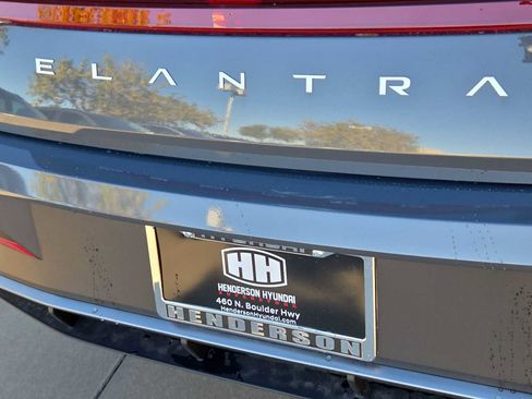 New 2026 Hyundai Elantra SE image 12