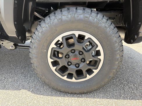 New 2026 Toyota Tacoma TRD Off-Road AWD/4WD image 19