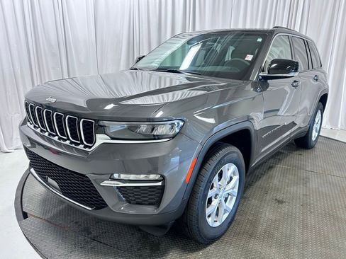 Used 2023 Jeep Grand Cherokee Limited w/ Trailer Tow Package image 27