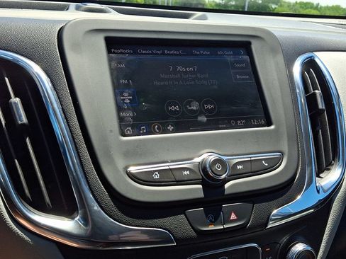 Used 2023 Chevrolet Equinox LS w/ LS Convenience Package FWD image 16