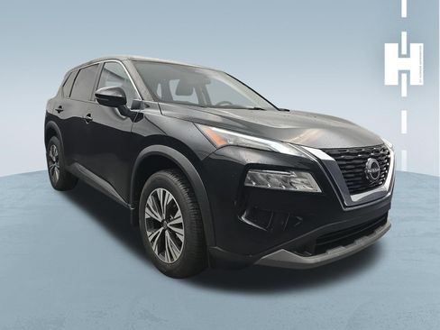 Used 2023 Nissan Rogue SV image 1