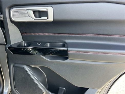 Used 2023 Ford Explorer ST-Line w/ Class IV Trailer Tow Package image 22