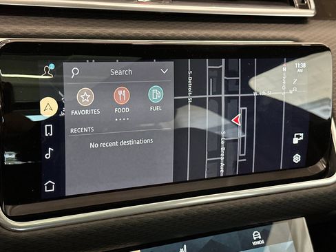 Certified 2021 Land Rover Range Rover Velar R-Dynamic S image 21