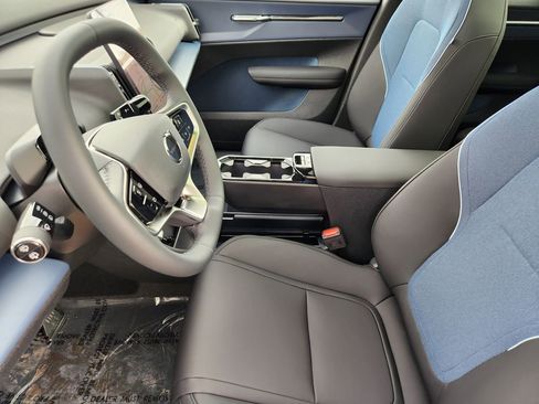 New 2026 Volvo EX30 Plus w/ Climate Package AWD/4WD image 4