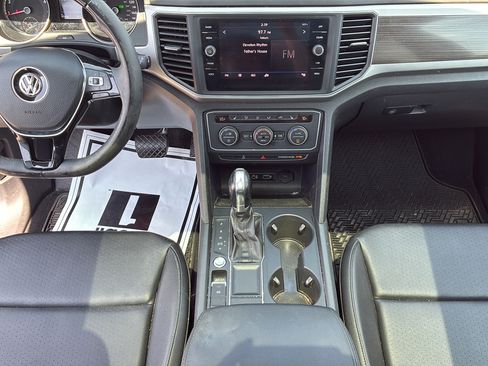 Used 2019 Volkswagen Atlas SE FWD image 32