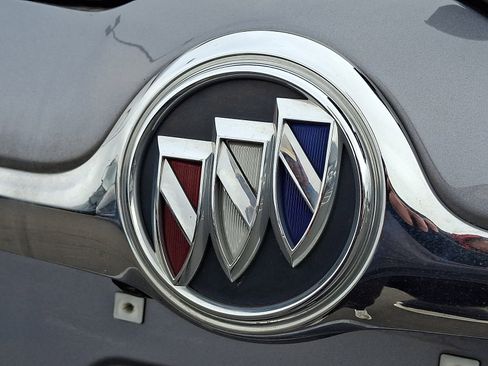 Used 2020 Buick Envision Essence FWD image 29