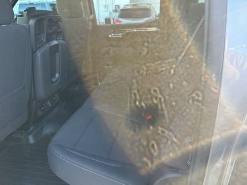 Used 2024 Chevrolet Silverado 1500 LT image 24