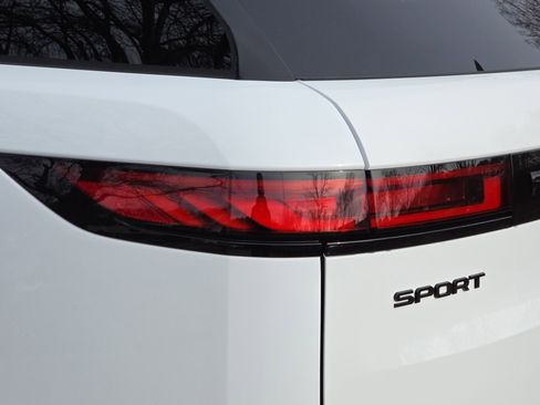 New 2026 Land Rover Range Rover Sport Dynamic SE AWD/4WD image 35