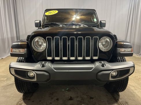 Used 2022 Jeep Wrangler Unlimited Sahara w/ Cold Weather Group image 5