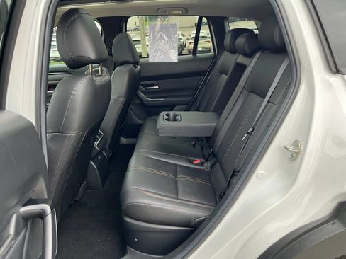 Used 2025 MAZDA CX-50 AWD 2.5 Hybrid w/ Premium Pkg image 9