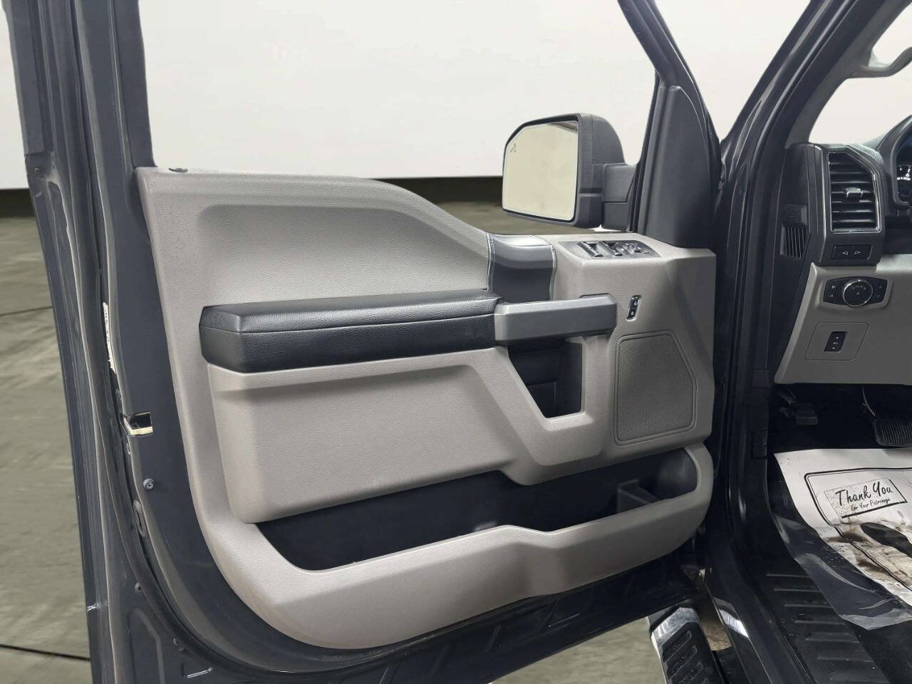 Used 2017 Ford F150 XLT w/ Equipment Group 302A Luxury AWD/4WD image 10